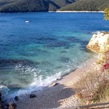 Guest house Twin Luka 15078d Plomin